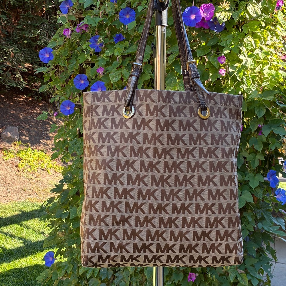 Michael Kors Jet Set Shoulder Bag North South Signature Logo Brown Tote